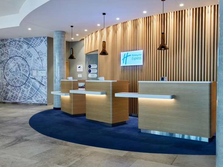 holiday inn express hotel's entarance in berlin